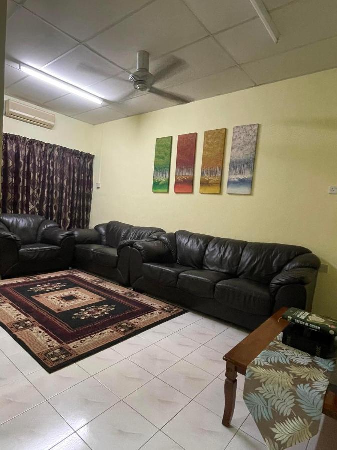 Homestaymuslim Di Teluk Intan Exterior foto