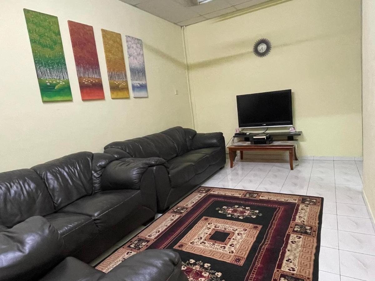 Homestaymuslim Di Teluk Intan Exterior foto
